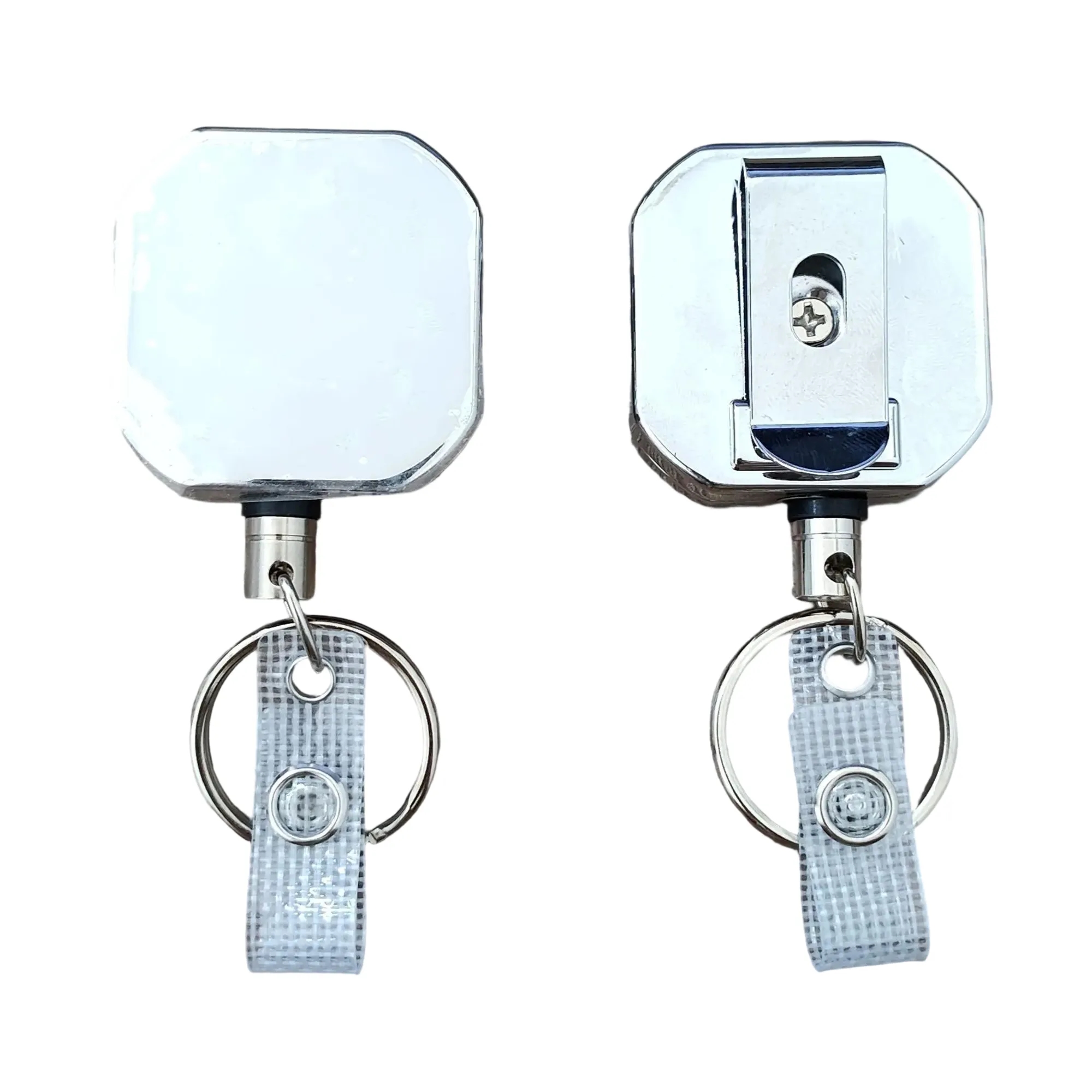 Durable Metal Retractable Keychain with Modern Design 2