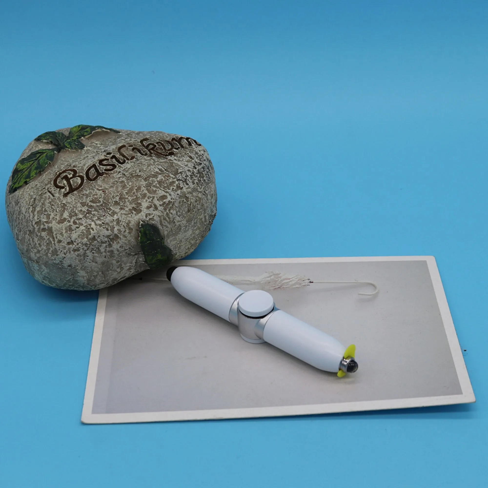 Multifunctional Pressure Relief Pen With LED Light 3