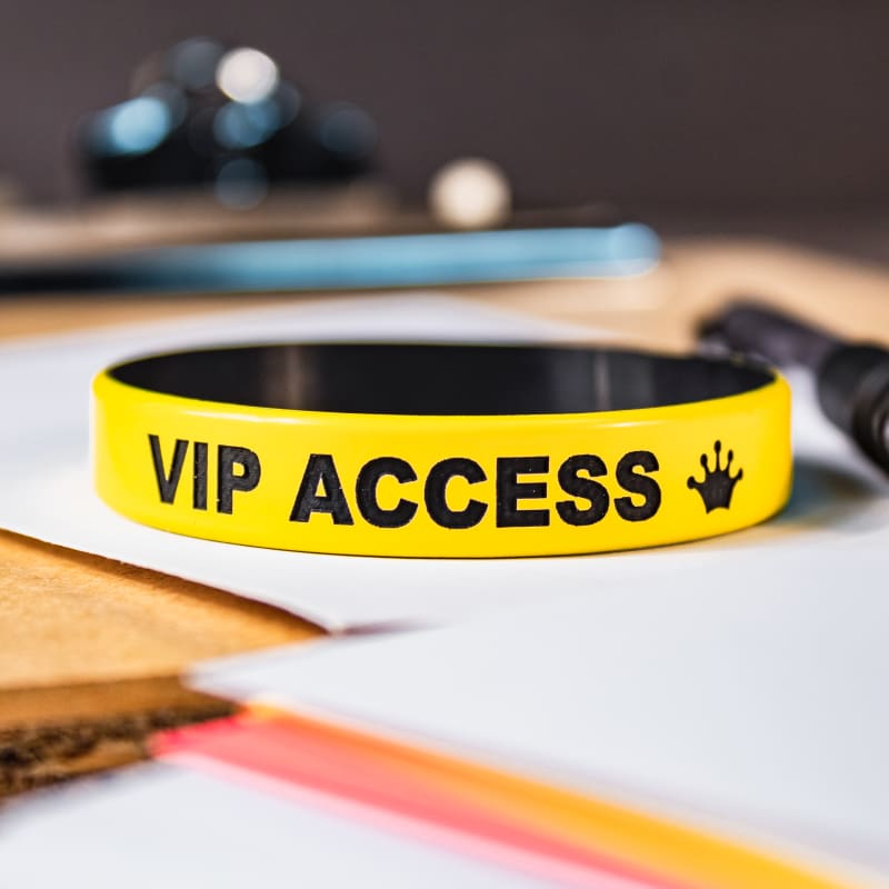 Color Coat Wristbands 61