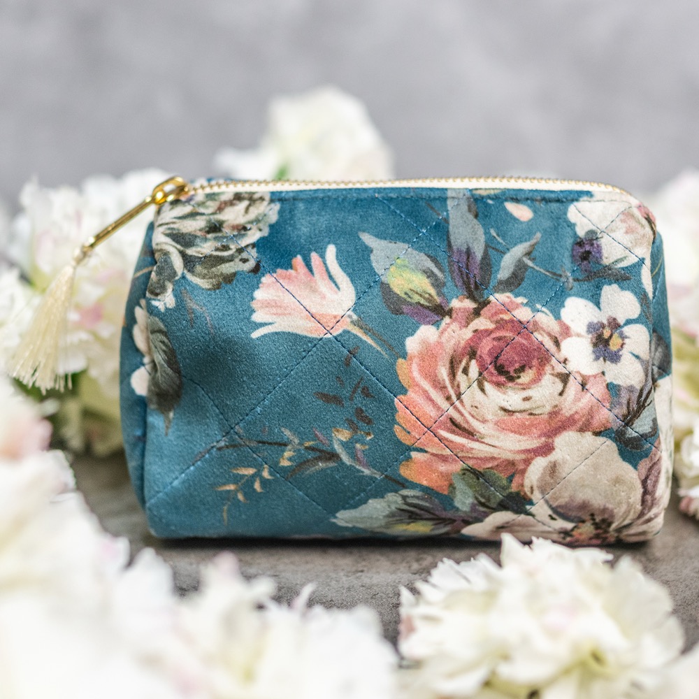 Velvet Pouch Small 4