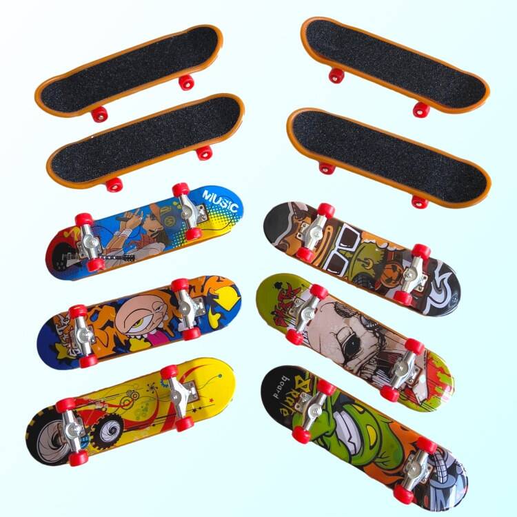 Mini Finger Skateboard 1