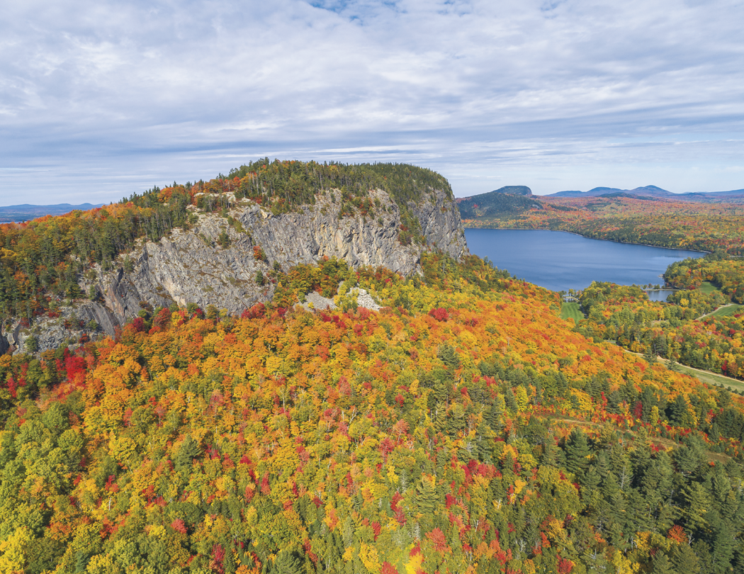 HotLine® Products Our Country® Executive Calendar 14