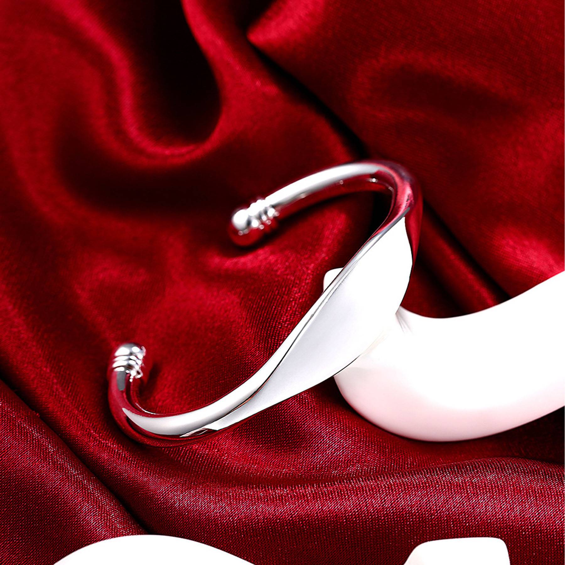 Flat C-shaped Women Bracelet 5