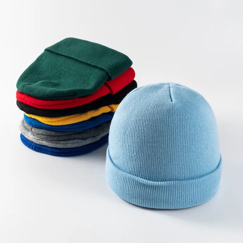 Solid-Color Embroidered Woolen Hat 2
