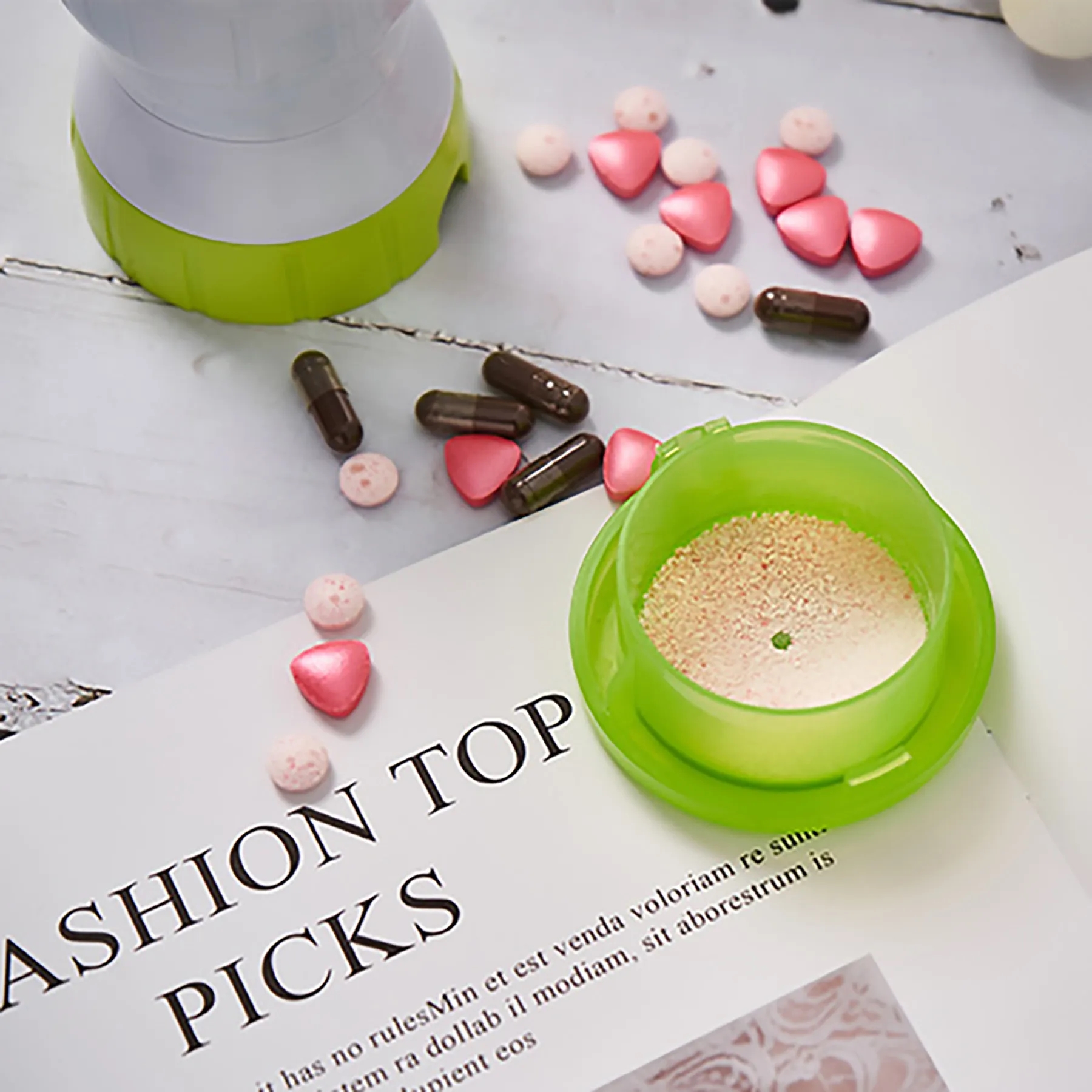 Plastic Convenient 3-In-1 Grinder 7