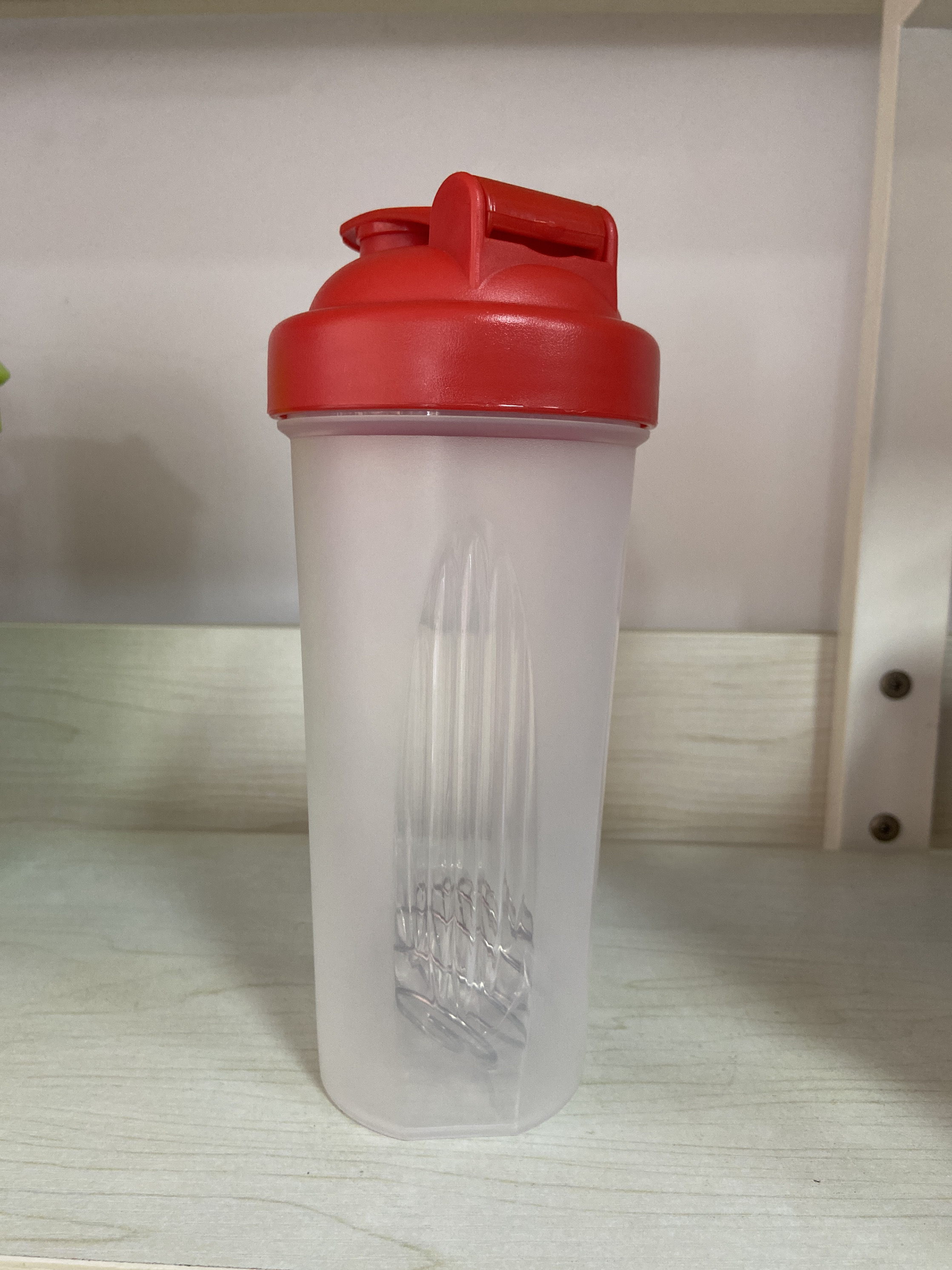 20oz Shaker Bottles 2