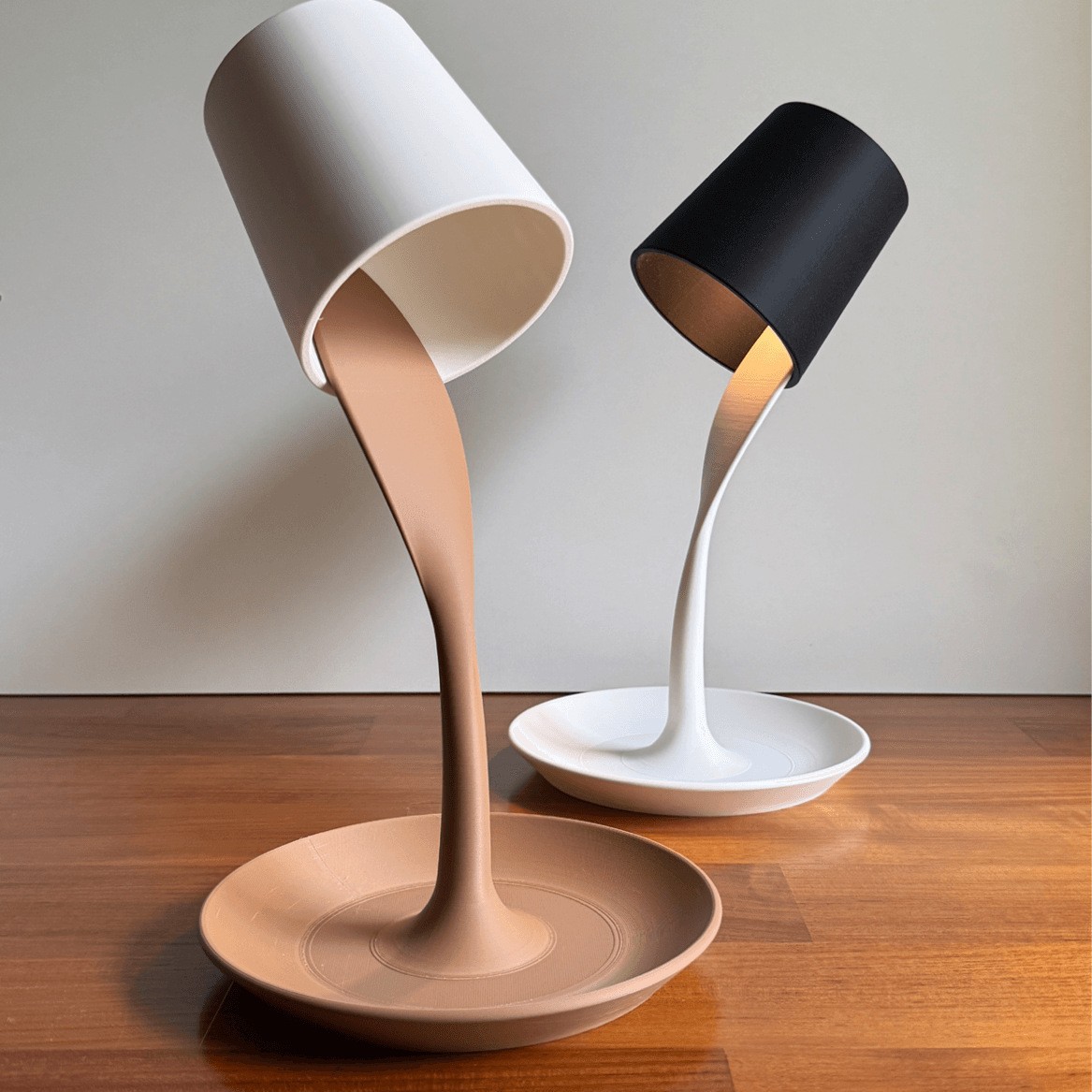 Table Lamp with Tray 2