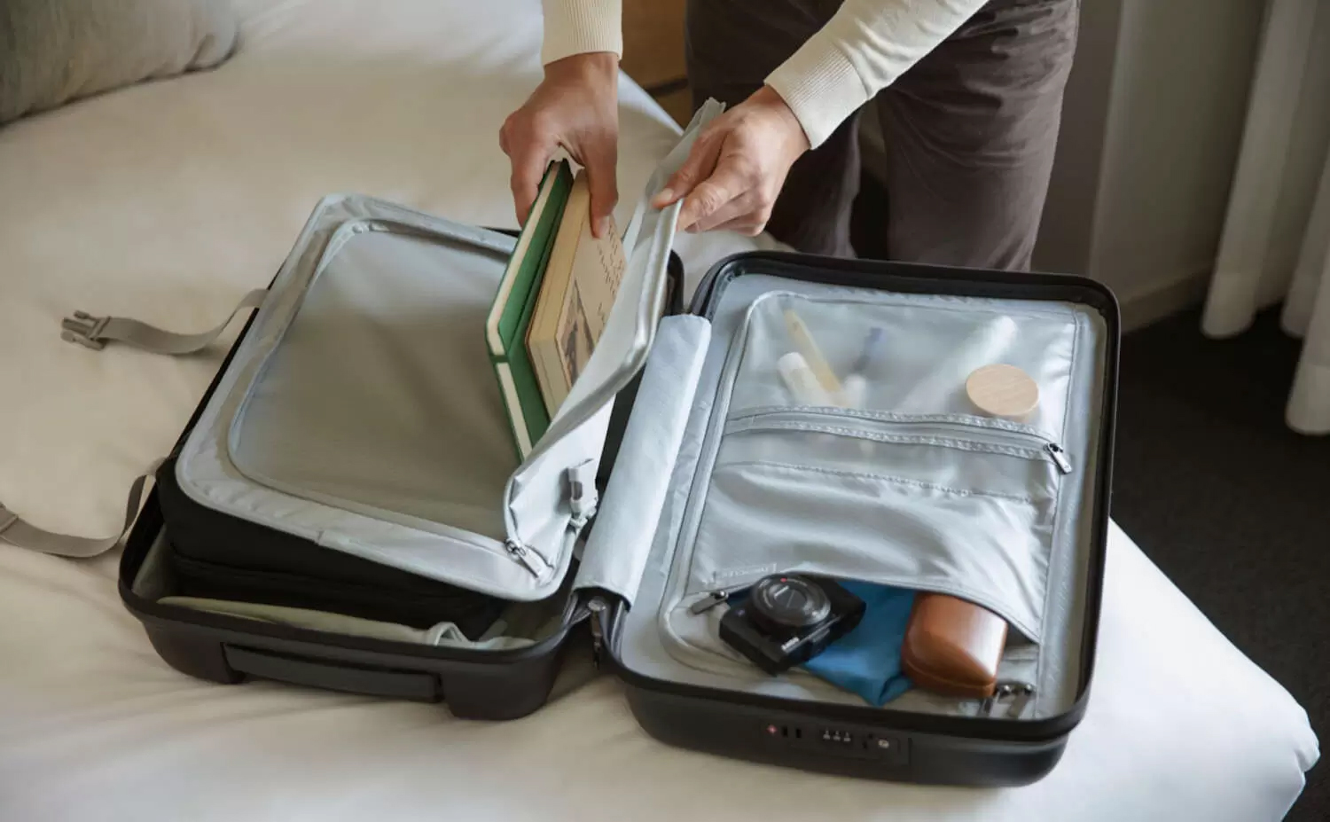 Samsonite Elevation™ Plus Carry-On Spinner 12