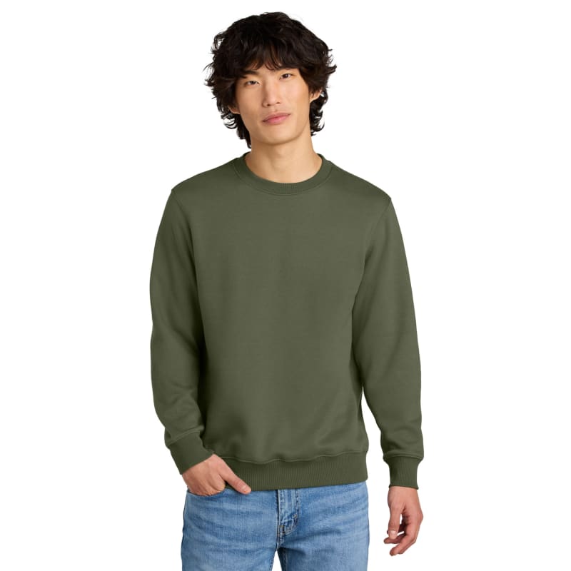 District Perfect Weight Fleece Crew 11