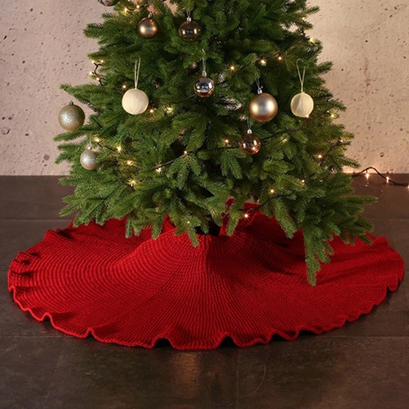 Red Knitted Christmas Tree Skirt 3