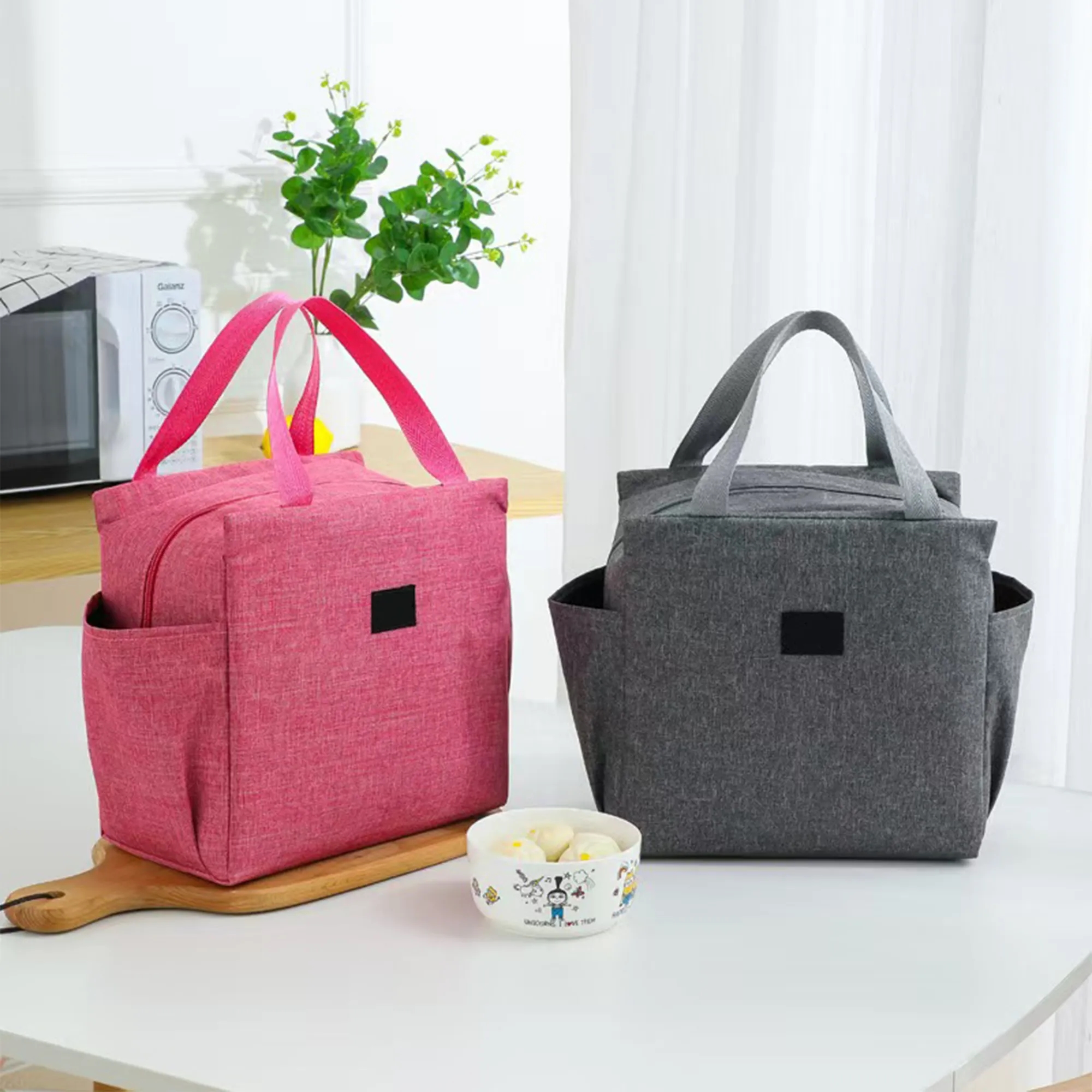 Large Capacity Lunch Bag With Customizable Logo 3