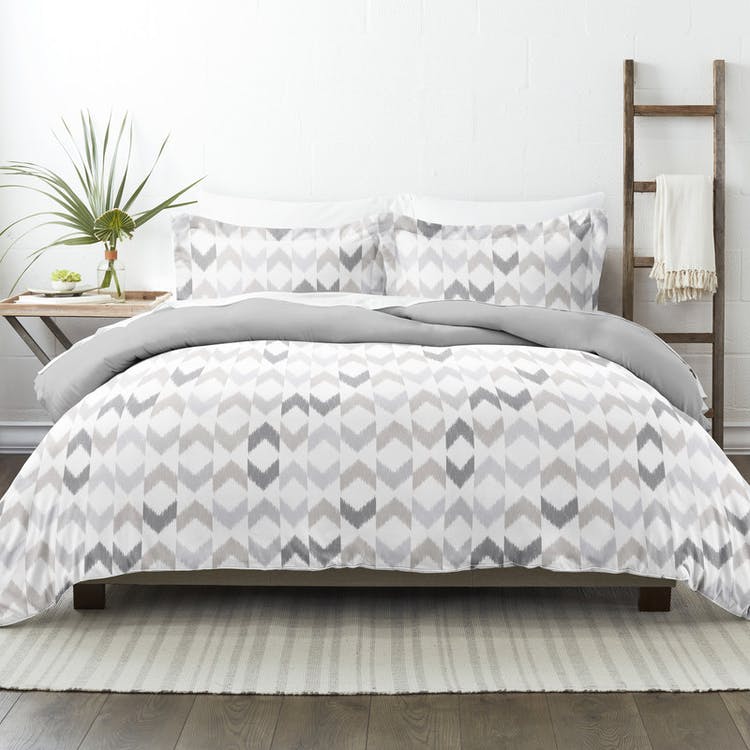 Reversible Duvet Cover Sets - Chevron Gray King 3 Piece 2