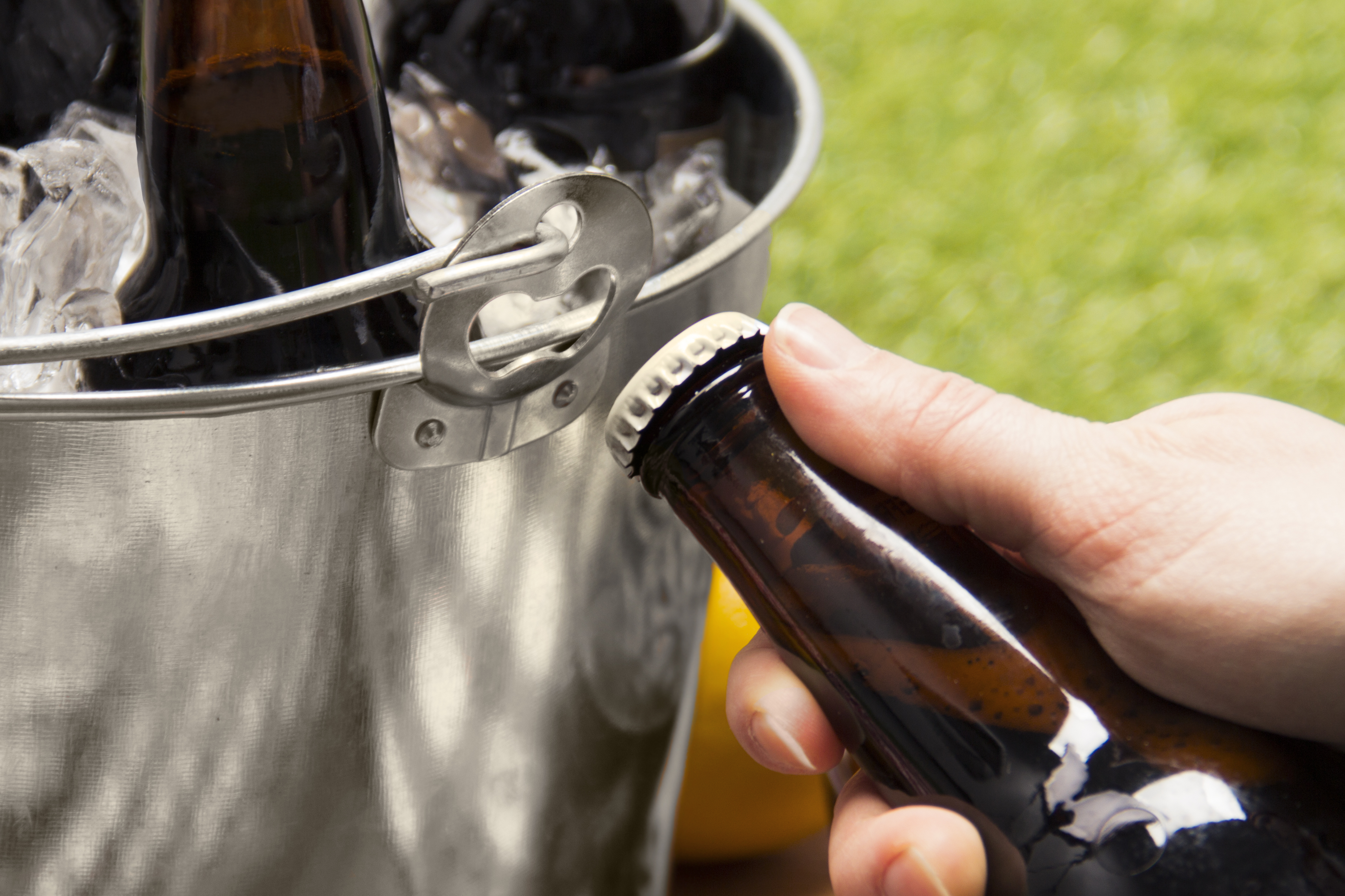 5 Qt Galvanized Ice Bucket w/Bottle Opener 4