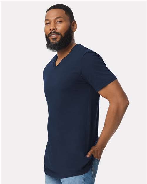Unisex Softstyle® V-Neck T-Shirt - 64V00 8