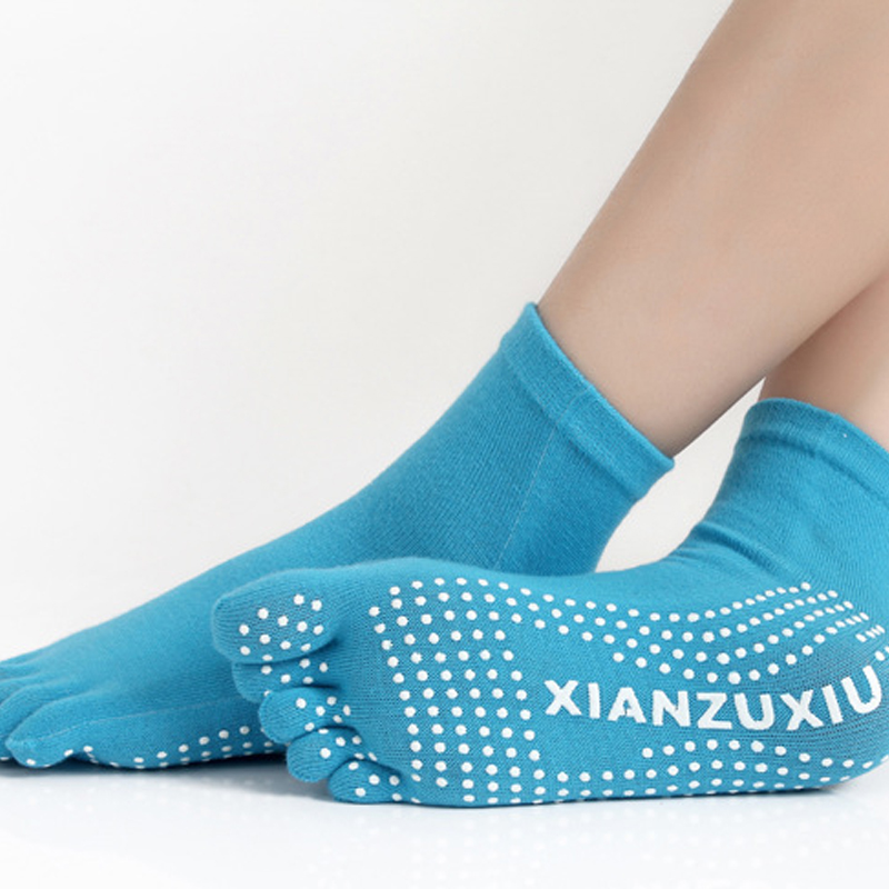 Nitrile Cotton Yoga Socks 6