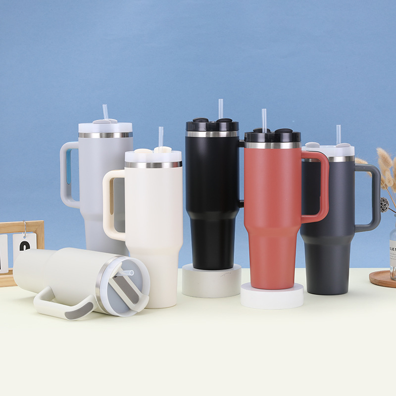 40 oz Tumbler with Handle and Straw 3