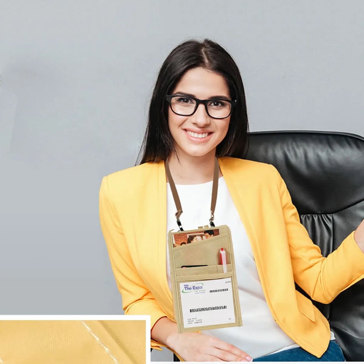 80GSM Non Woven Neck Wallet With Badge Window 3