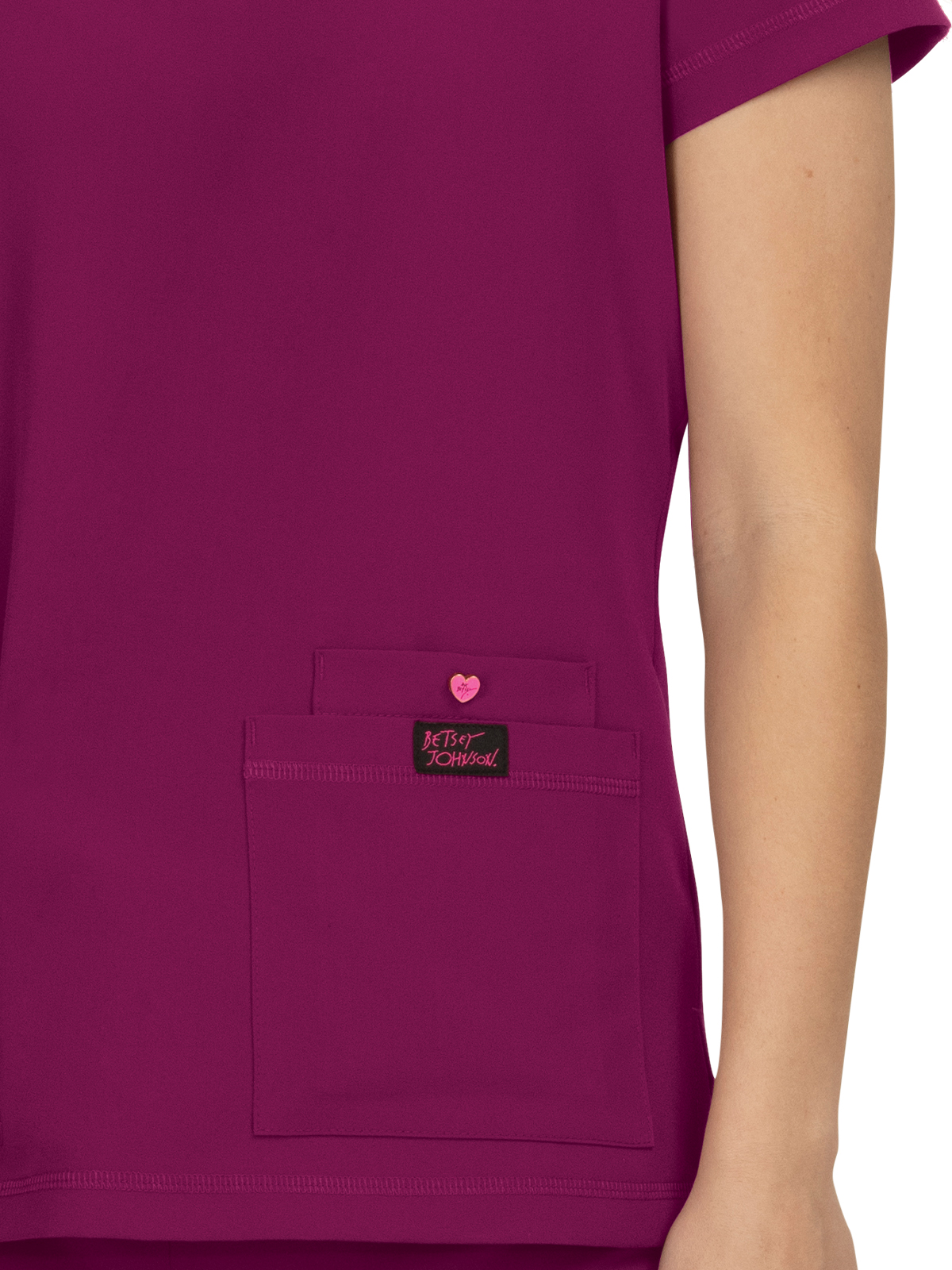 koi - Betsey Johnson - Women's Three-Pocket Snap-Button Placket V-Neck Freesia Top 28