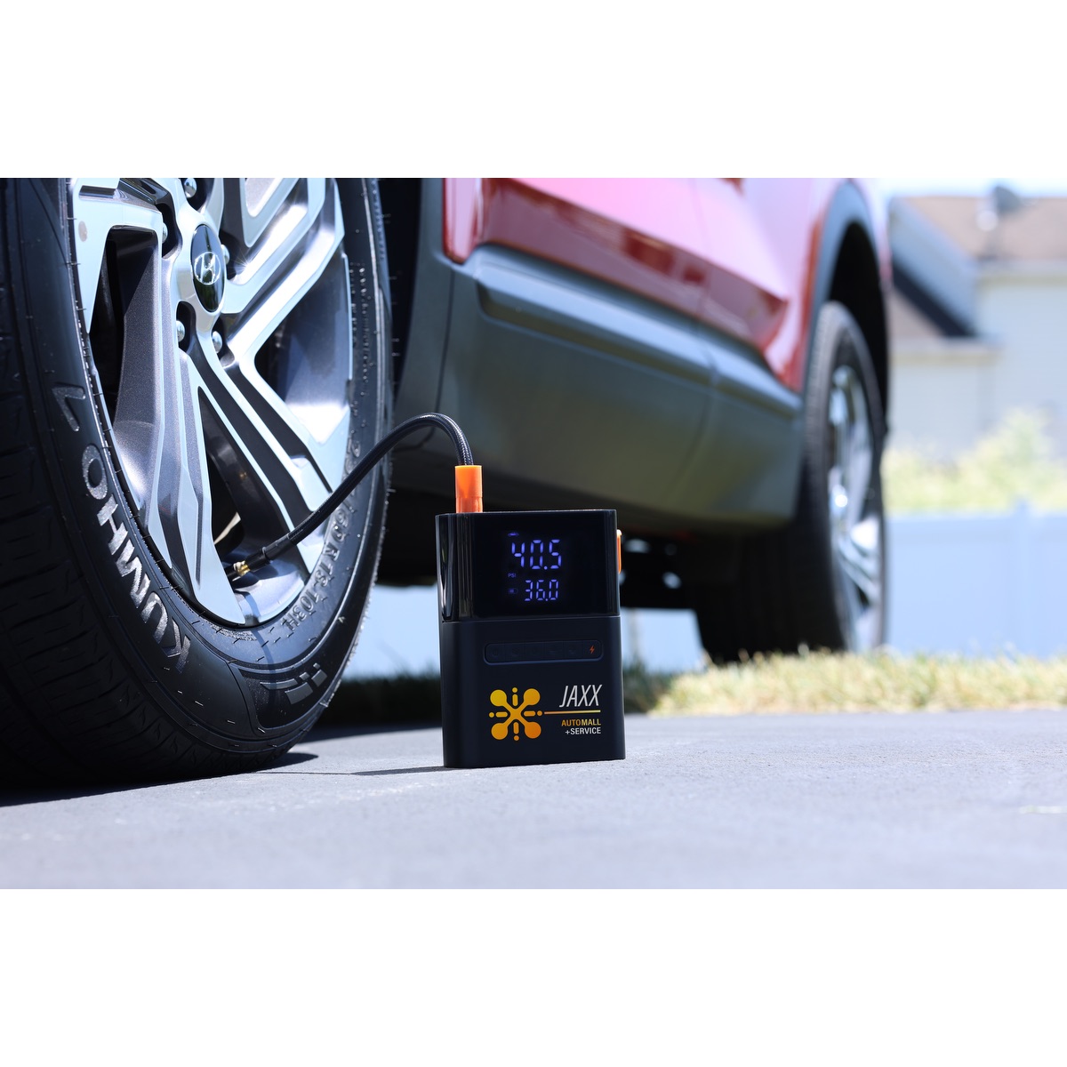 100W Jump Starter/Tire Inflator 3