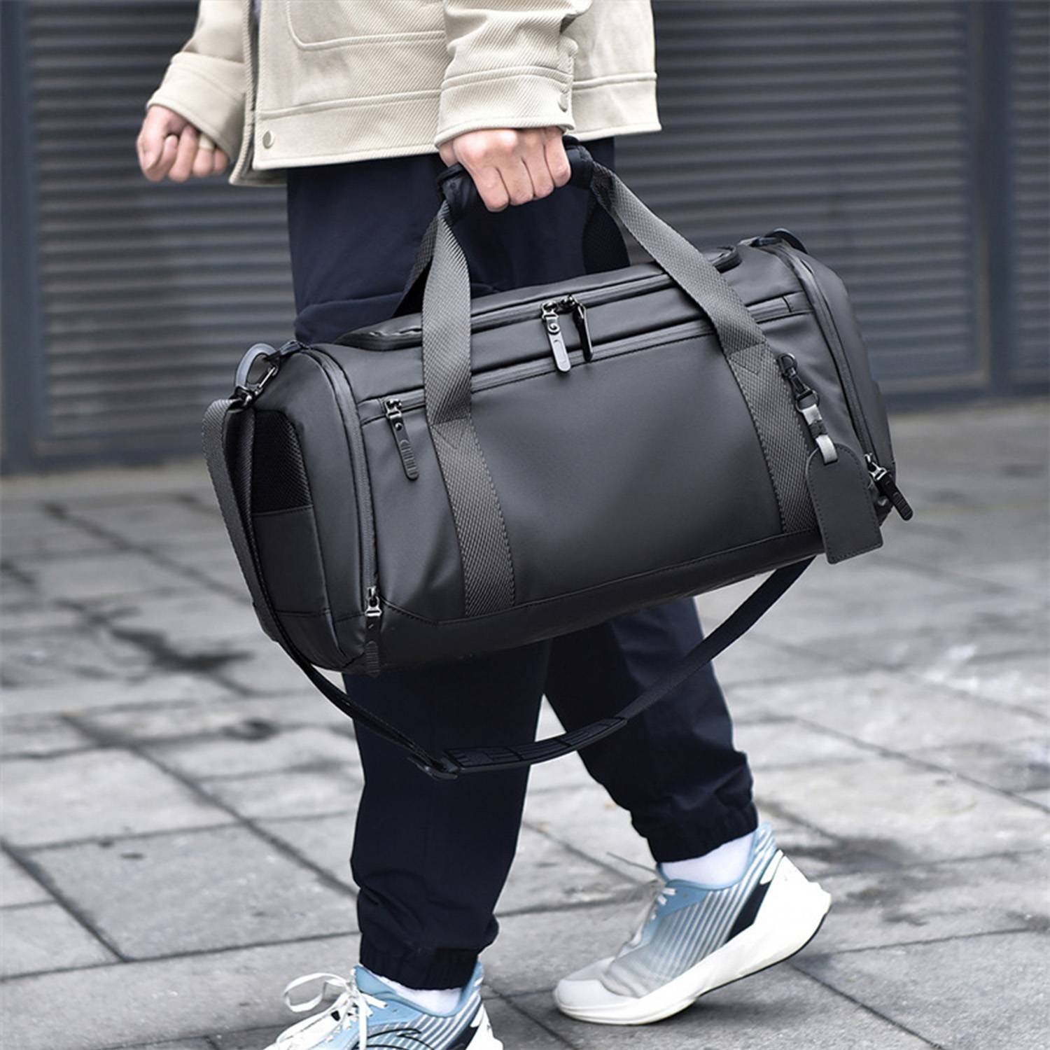 Large capacity handbag 3