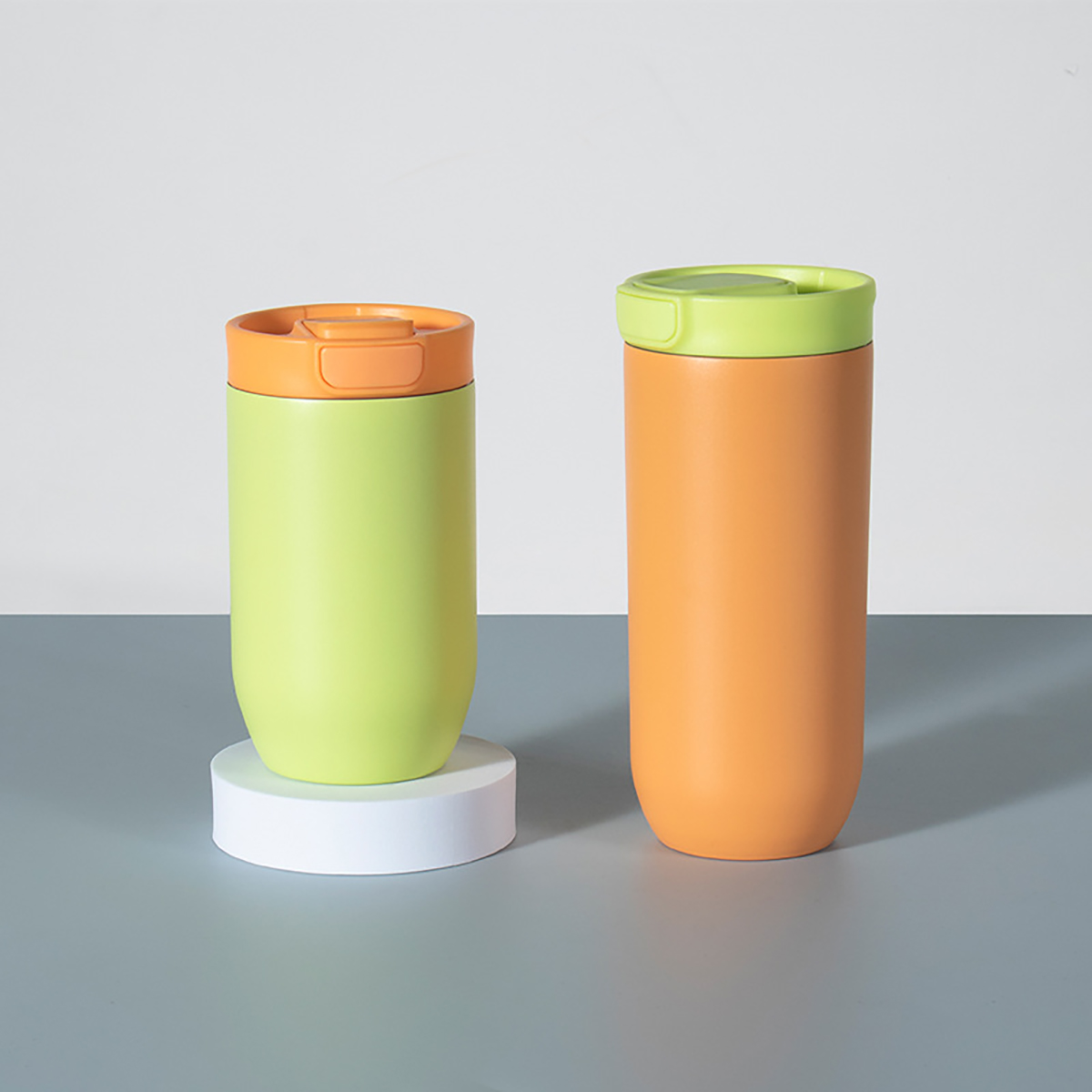 High quality Insulated Travel Mug With Leak-Proof Flip Lid 1