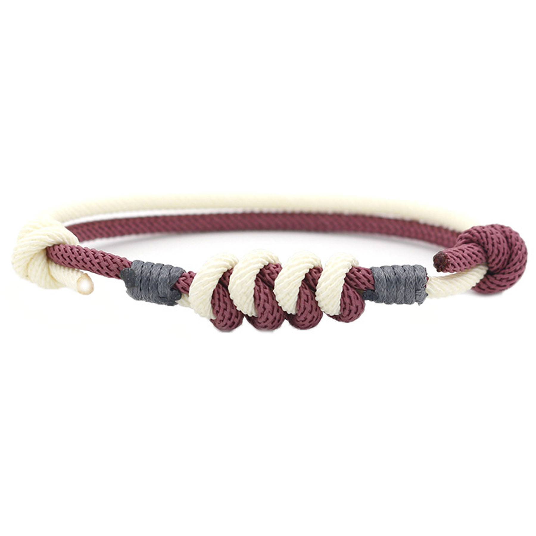 Weaving diamond knot friendship bracelet 4