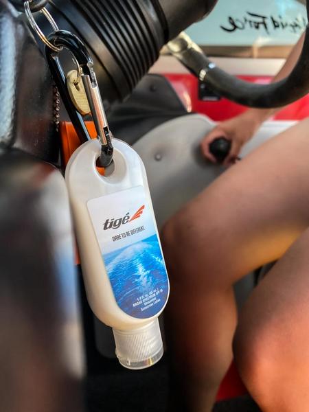 1.9 oz. SPF 30 Sunscreen in Clear Bottle with Carabiner 9