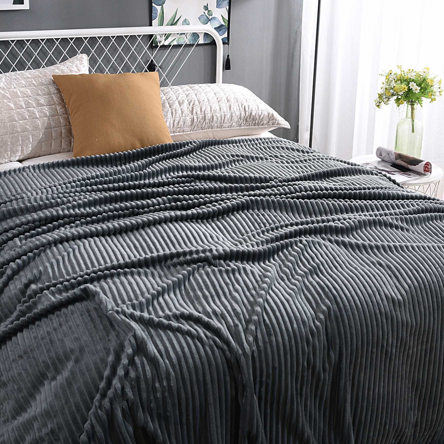 Thickened Fleece Blanket 9