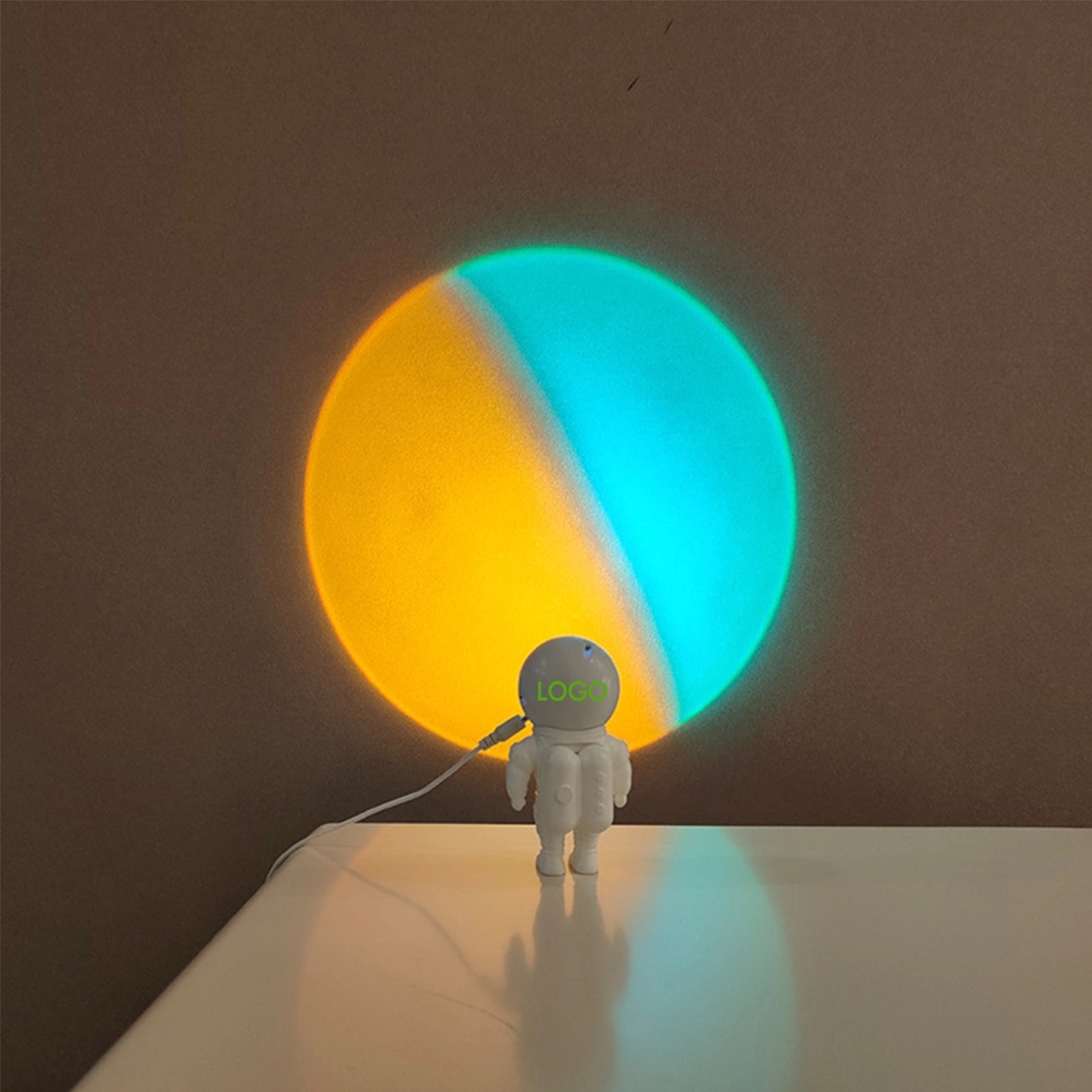 Astronaut Sunset Projection Lamp 3