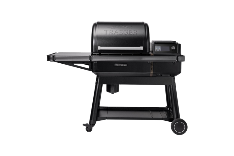 Traeger Ironwood Pellet Grill - Black 2