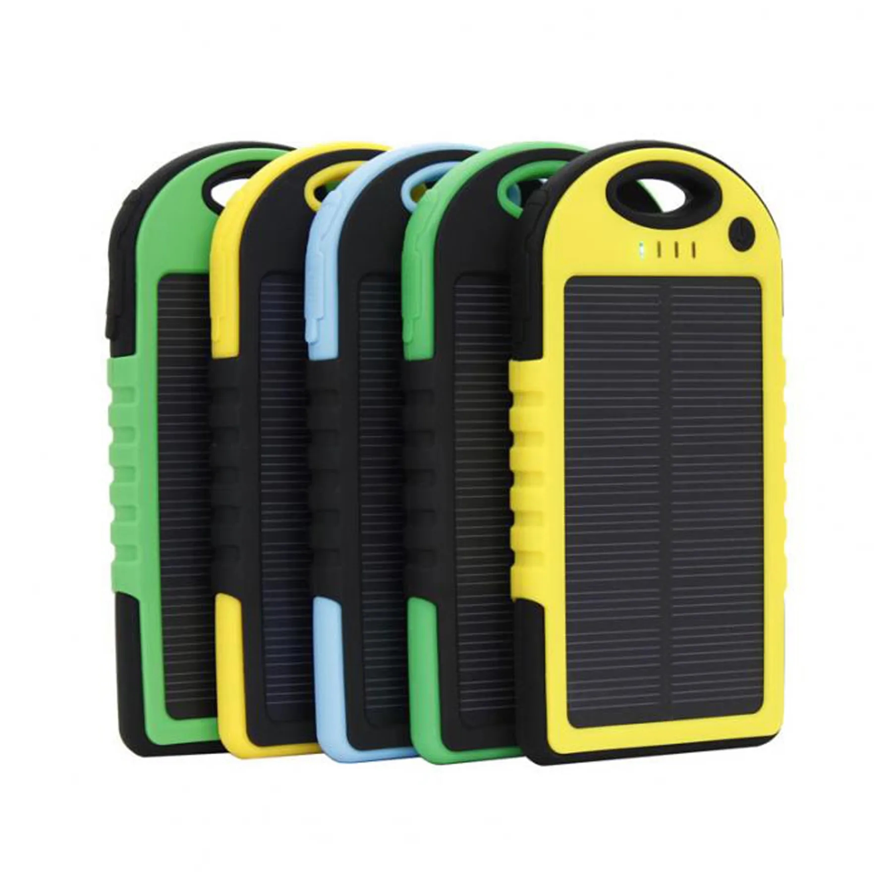 4000mAh Outdoor Solar Rechargeable Powerbank with Carabiner 2