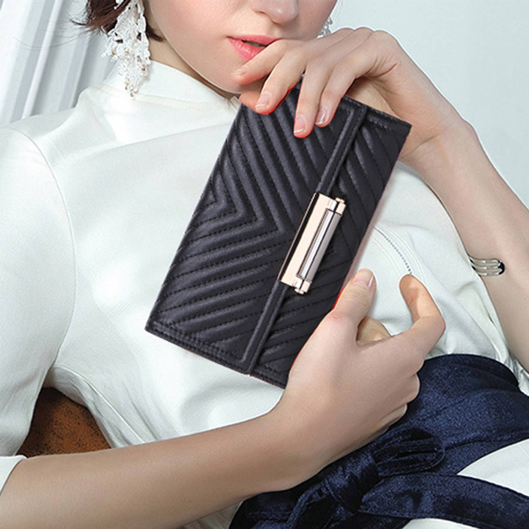 Genuine Leather Embroidered Multifunctional Wallet 5