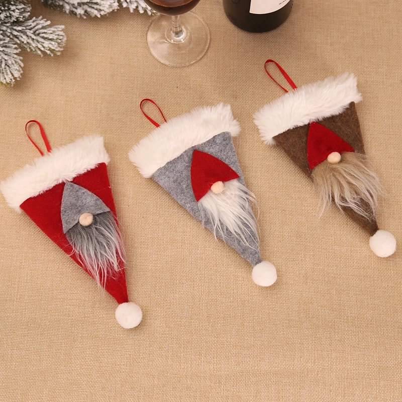 Christmas Gnome Knife and Fork Cover 2