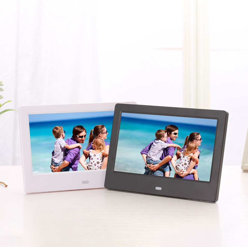 Wall Mountable Digital Picture Frame 7