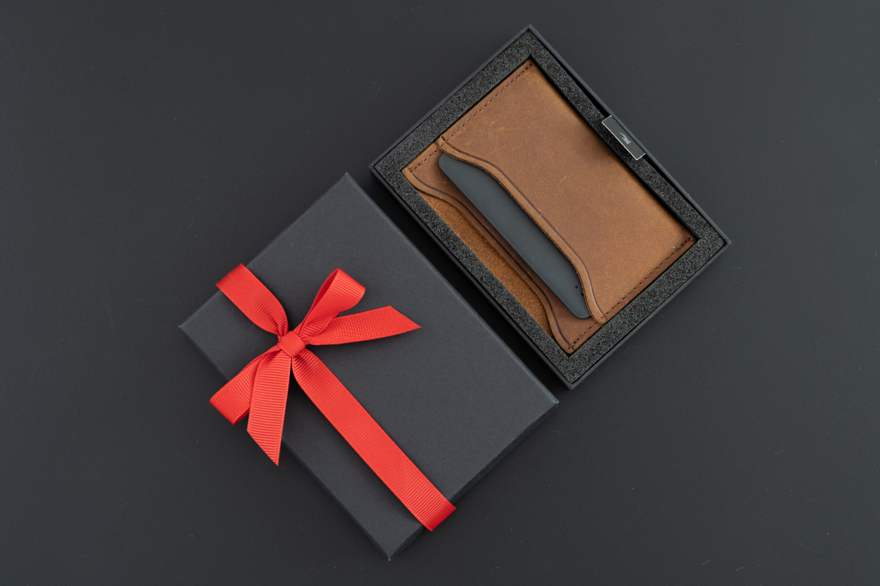 New Tile Slim with Full Grain Leather Card Holder 3