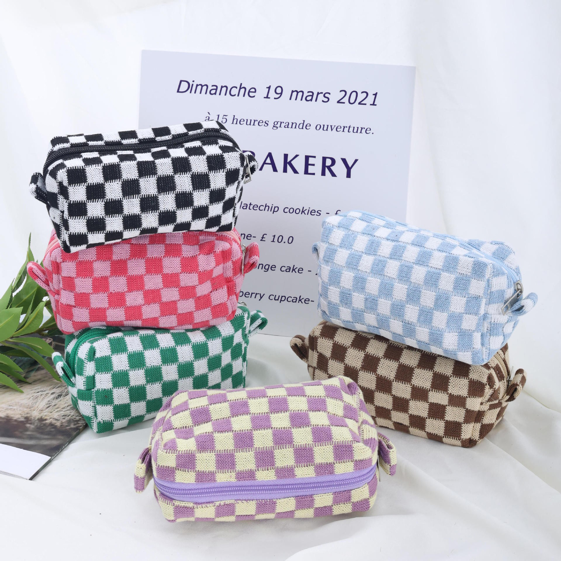 Set of 3 Checkered Cosmetic Bags 2
