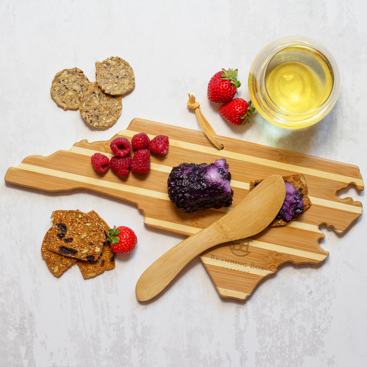 North Carolina Charcuterie Board with Spreader Knife Gift Set 2