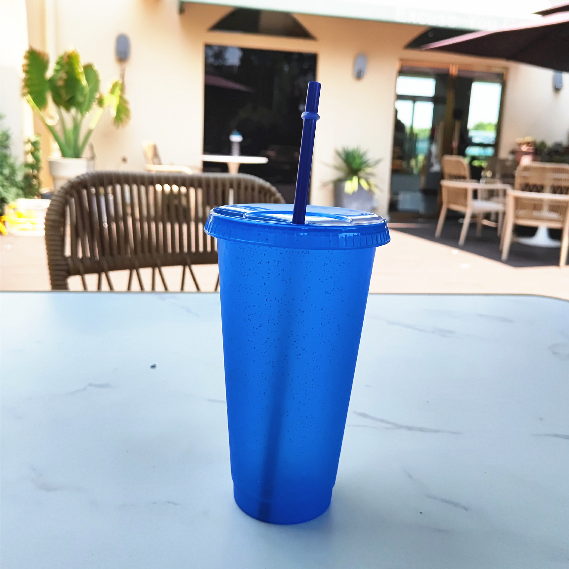 Mood Color Changing Stadium Cup with Lid & Straw 3