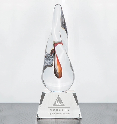 Artemis Award - Black/Red 2