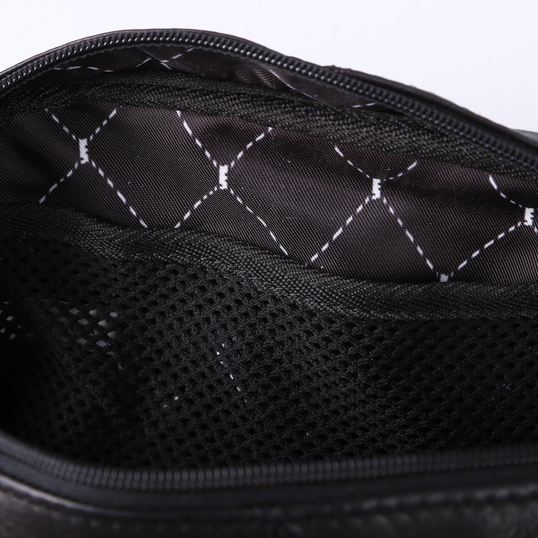 Brea Canyon Leather Cross Body Bag 19