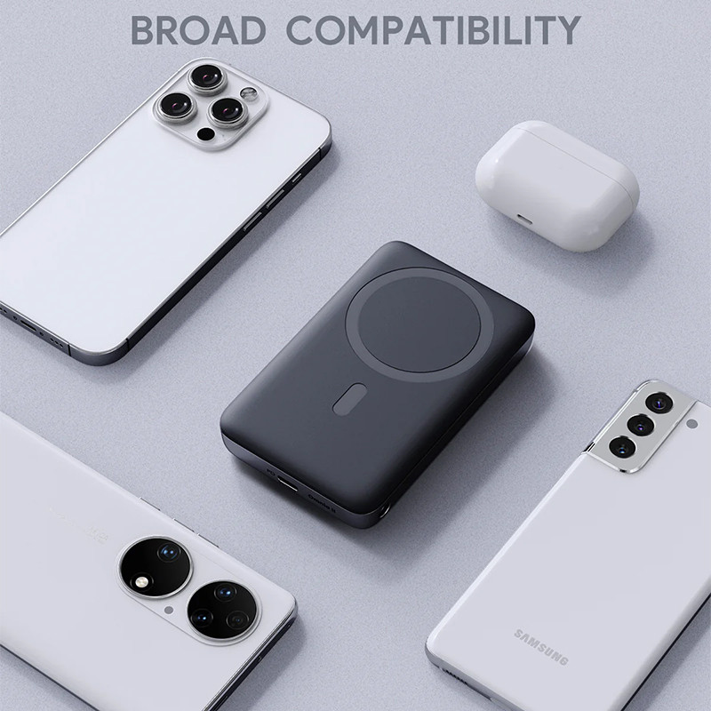 Aukey 10,000 mAh 30W MagSafe Power Bank 17