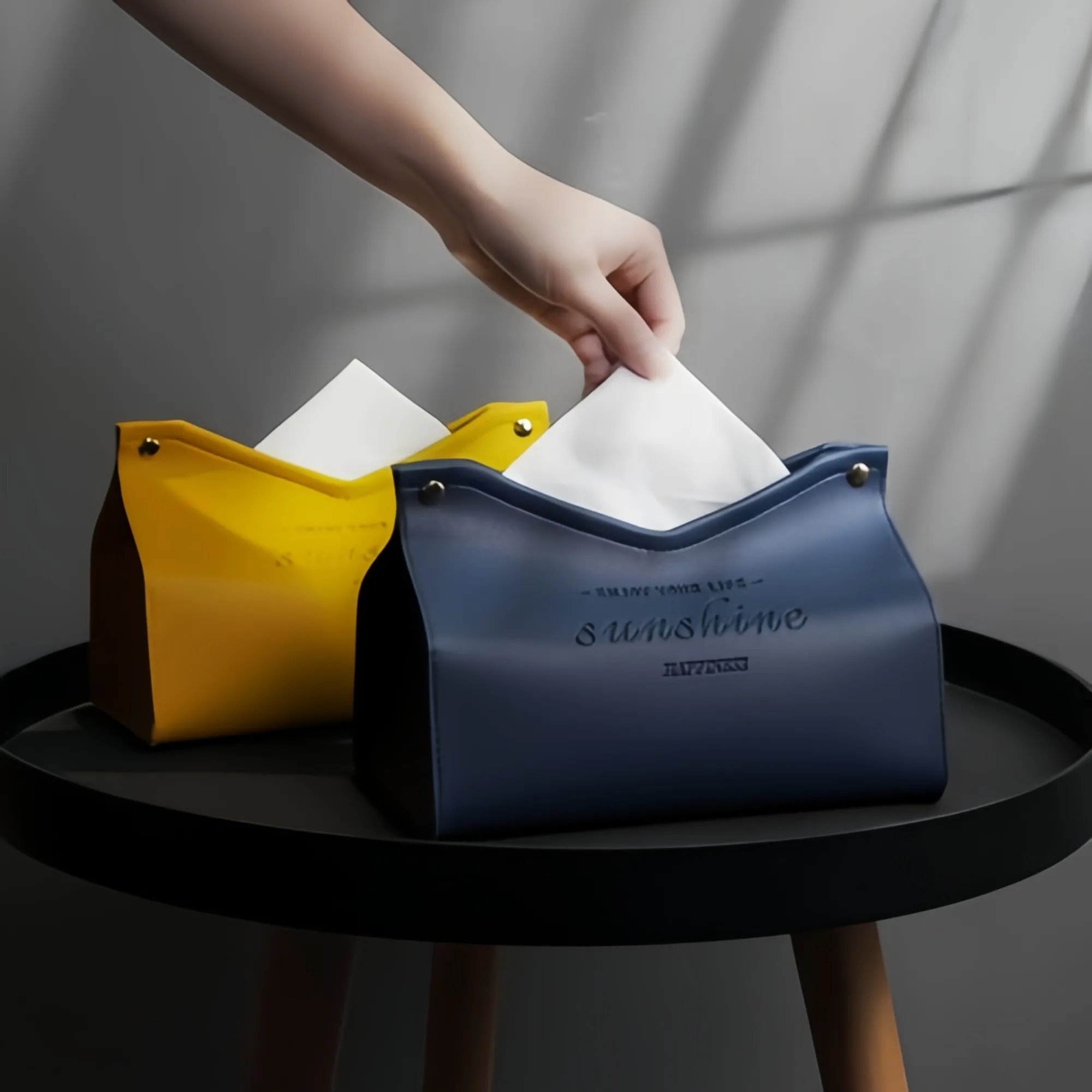 Leather tissue box 1