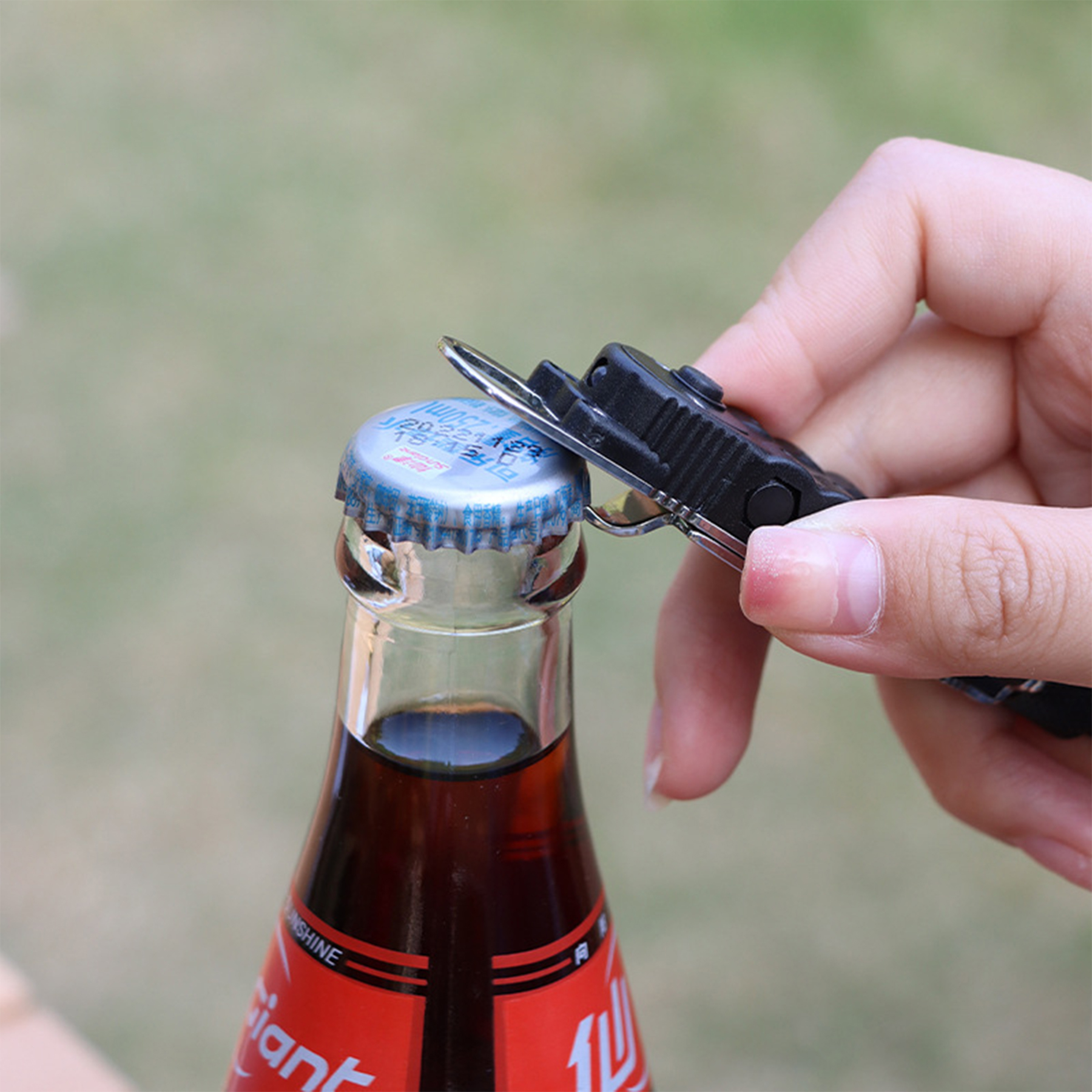 Survival Whistle with Compass Thermometer Reflective Mirror 4