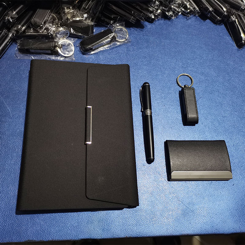 Luxury 4-Piece Office Gift Set 3