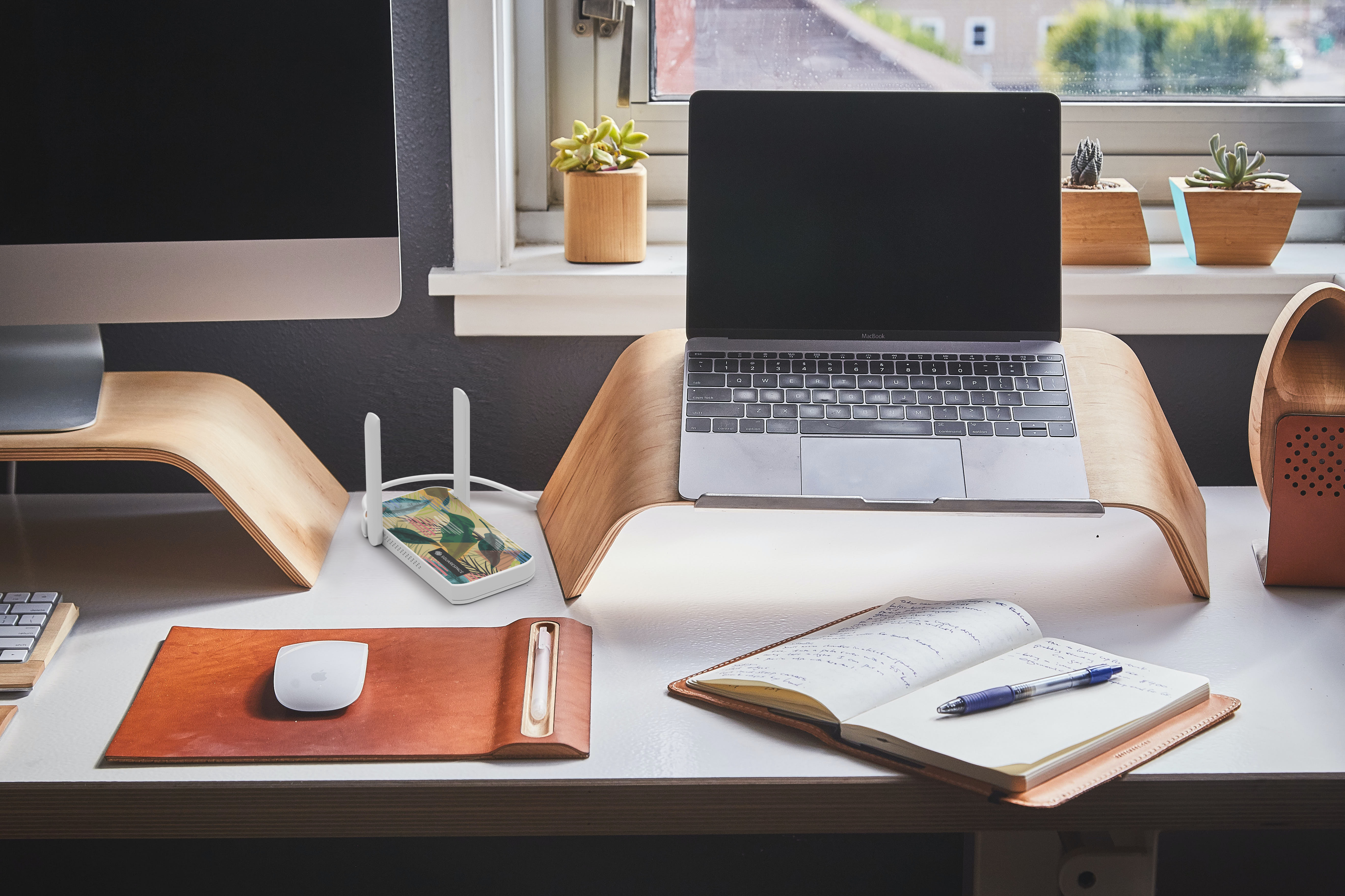 Wave: Dual band WiFi extender with 5G 2