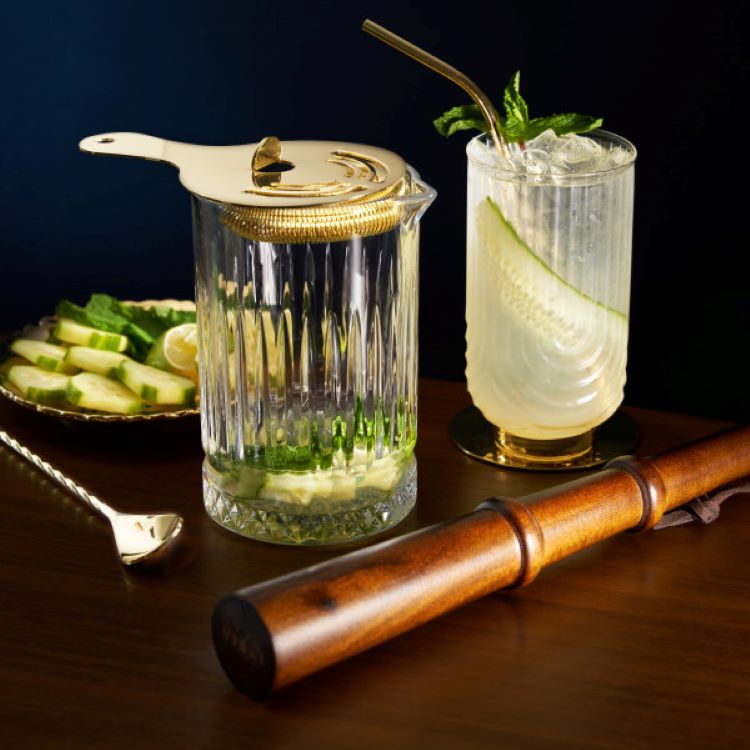 Viski® Pedestal Crystal Mixing Glass 1