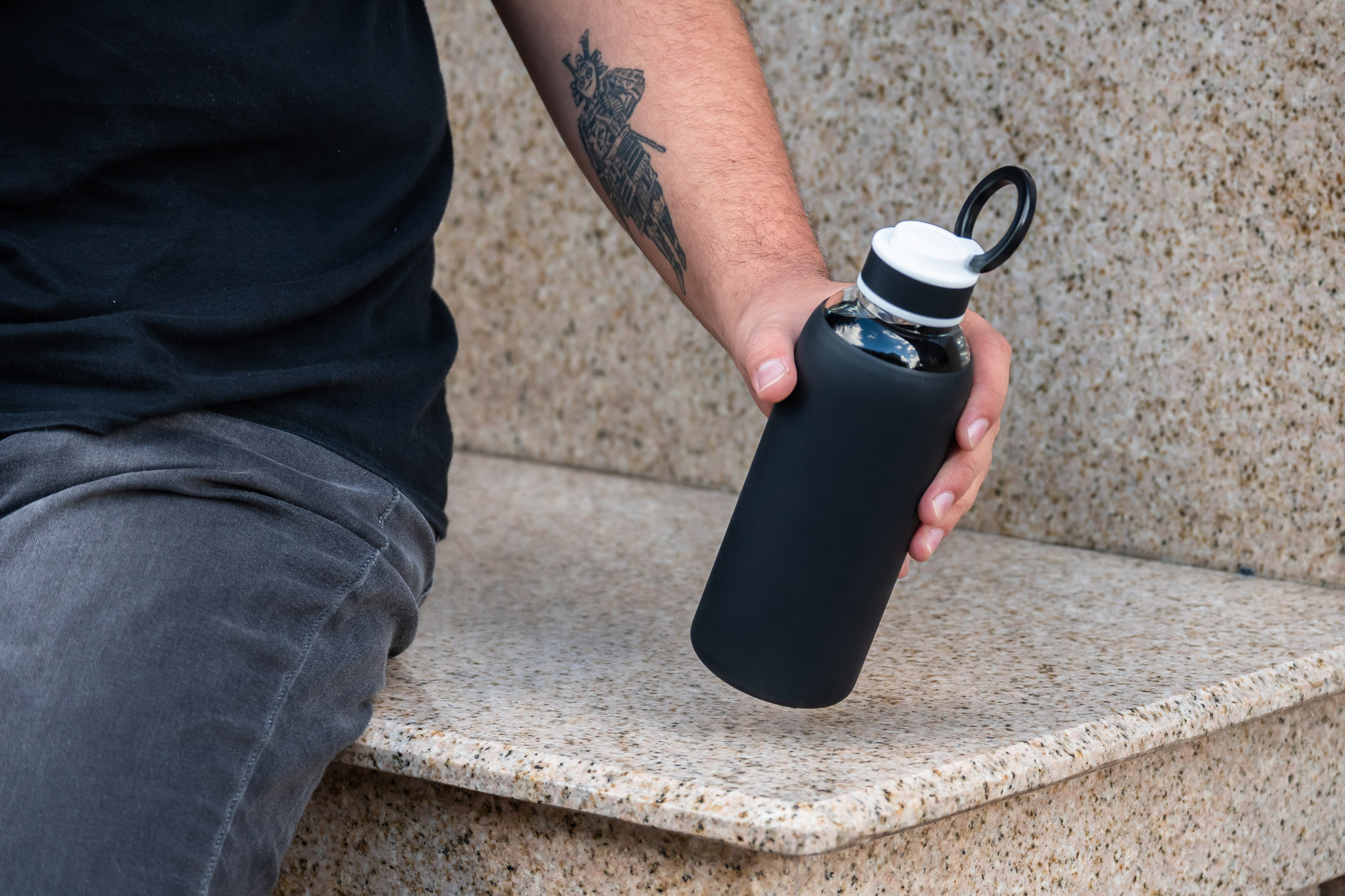 18 oz Krave Bottle 3