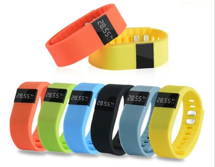 Bluetooth smart fitness tracker bracelet 1