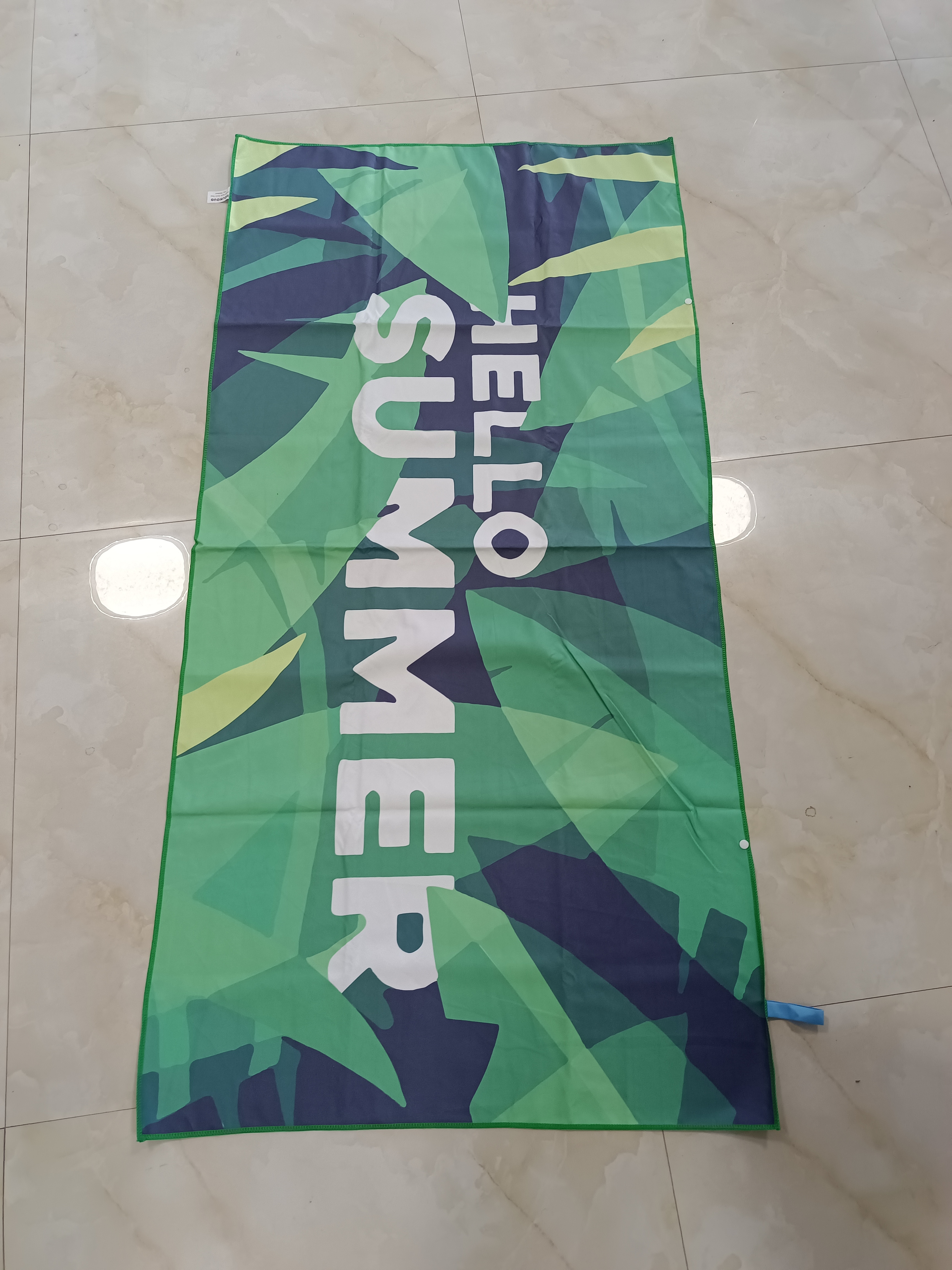 Double-sided fleece beach towel 1