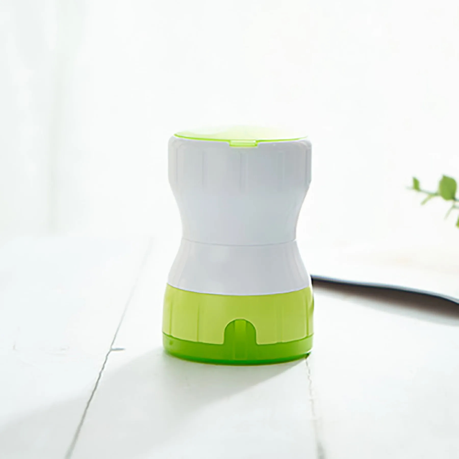 Plastic Convenient 3-In-1 Grinder 6